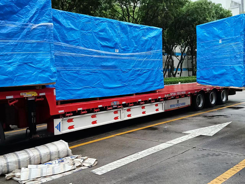 龍華富士康(kang)搬遷真空防雨木(mu)箱