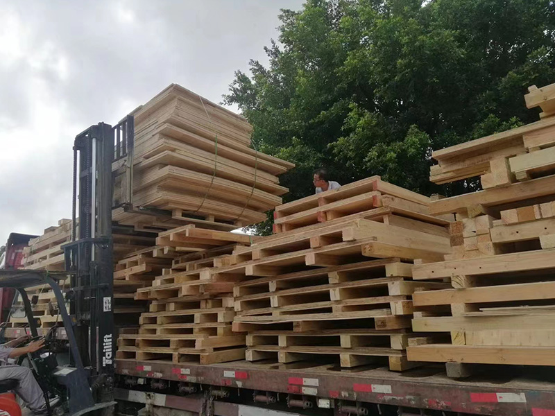 國(guó)内普通木箱裝(zhuāng)車現場