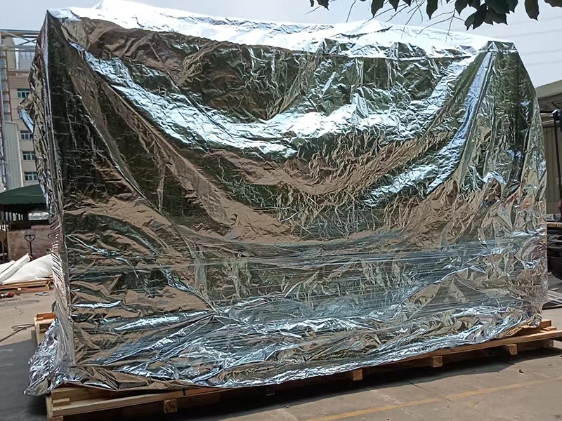 锂電新能源設(she)備真空包裝